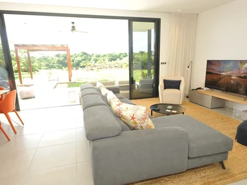 5 Bedroom Villa