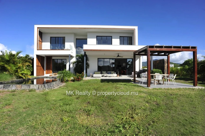 Villa For Sale In Tamarin