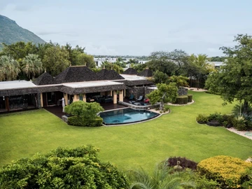 5 Bedroom Villa
