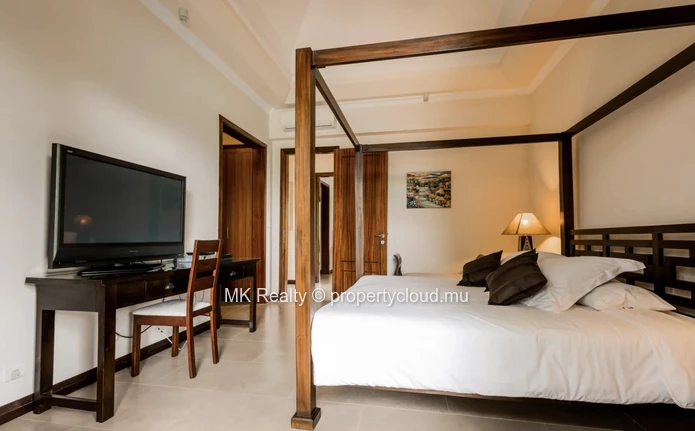 Villa For Sale In Tamarin