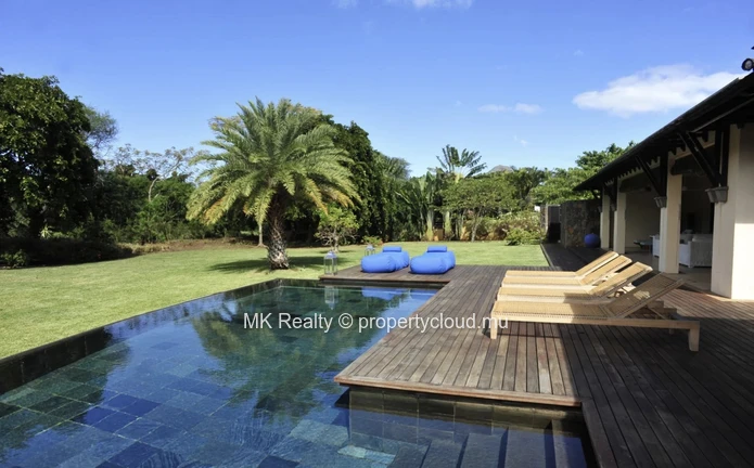 Villa For Sale In Tamarin