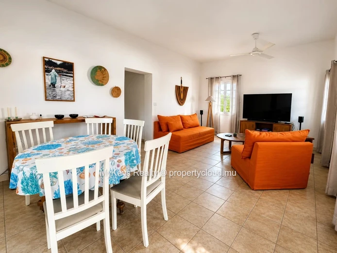 Beachfront Living – Feet In The Water – Sunset Views – Rare Location