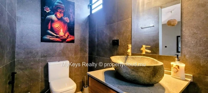 New Villa – Secure Residence – Sea & Mountain Views