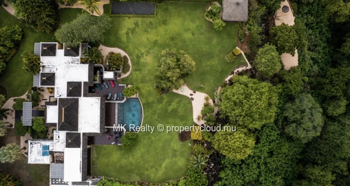 Villa For Sale In Tamarin