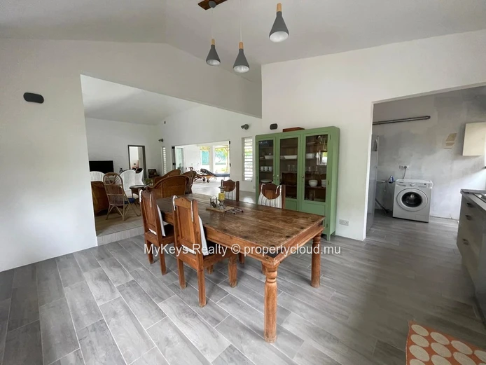 4 Bedroom Villa - Independent Studio