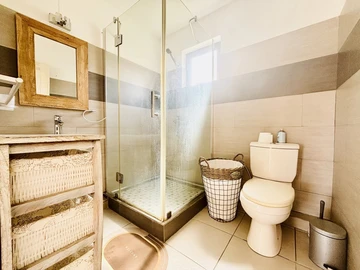 3 Bedroom Townhouse, Duplex