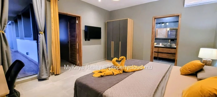 New Villa – Secure Residence – Sea & Mountain Views