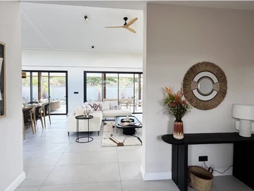 5 Bedroom Villa