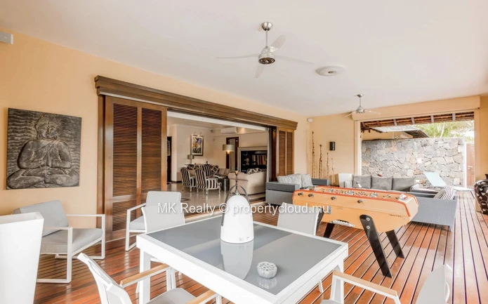 Villa For Sale In Tamarin