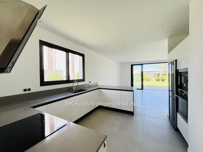 Villa For Sale In Tamarin