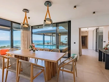 4 Bedroom Villa