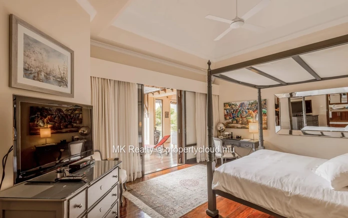 Villa For Sale In Tamarin