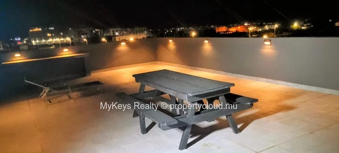 New Villa – Secure Residence – Sea & Mountain Views