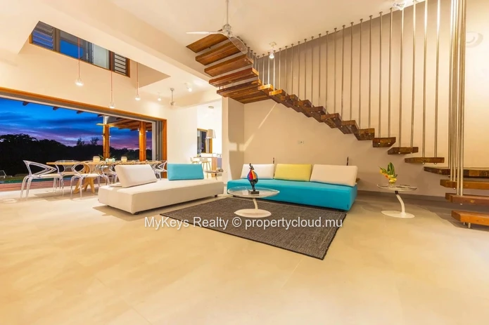 Direct Sea Access - Prestigious Marina