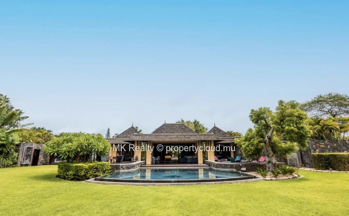 Villa For Sale In Tamarin