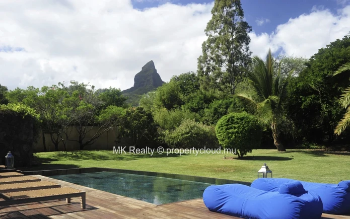 Villa For Sale In Tamarin