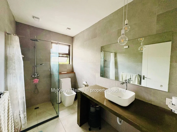 Apartment For Rent In La Preneuse
