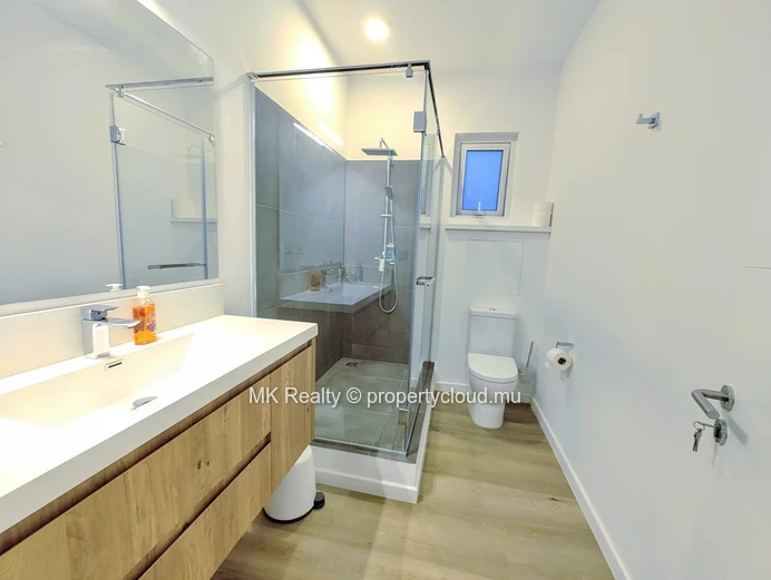 Duplex À Vendre À Tamarin