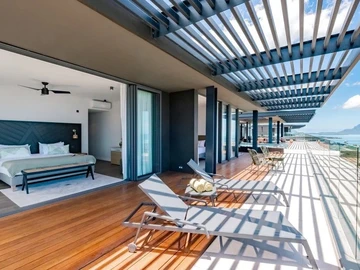 4 Bedroom Villa