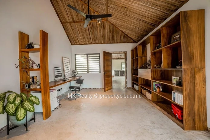 Villa For Sale In Black River