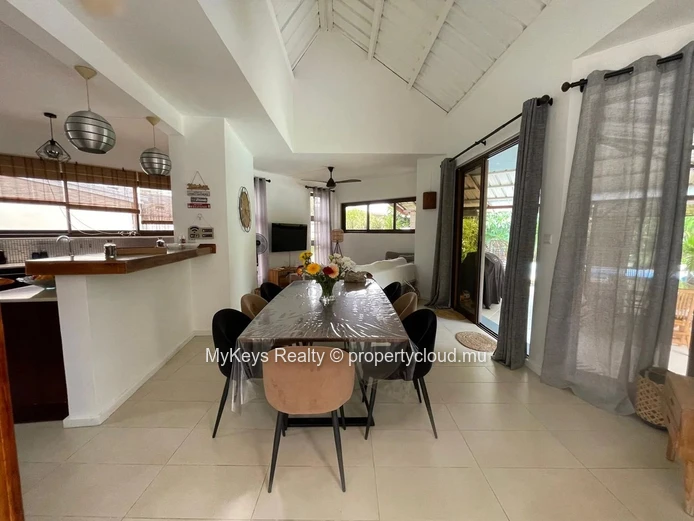 Villa Meublée A Vendre– Grand Jardin