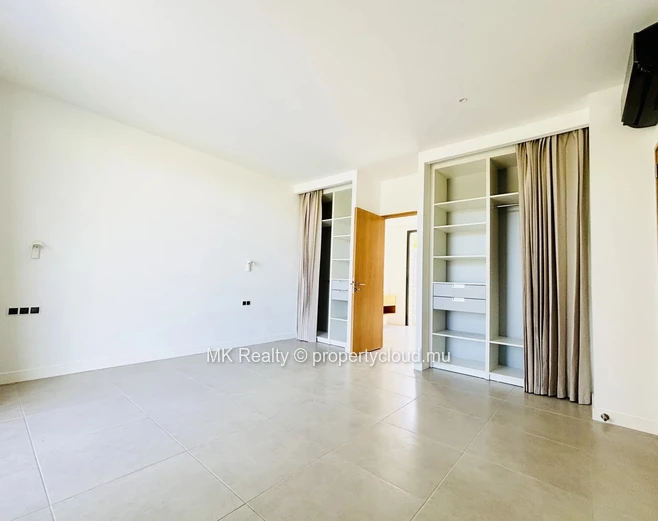 Villa For Sale In Tamarin