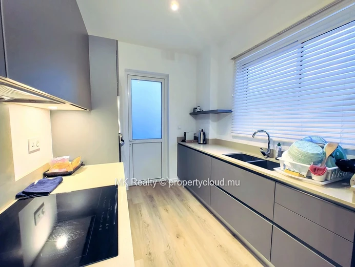 Duplex À Vendre À Tamarin