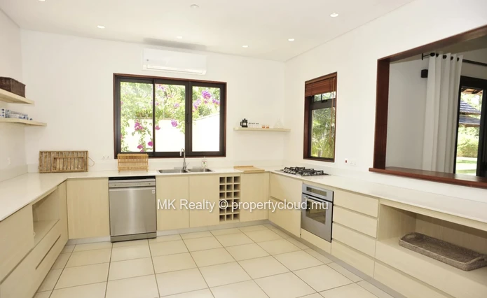 Villa For Sale In Tamarin