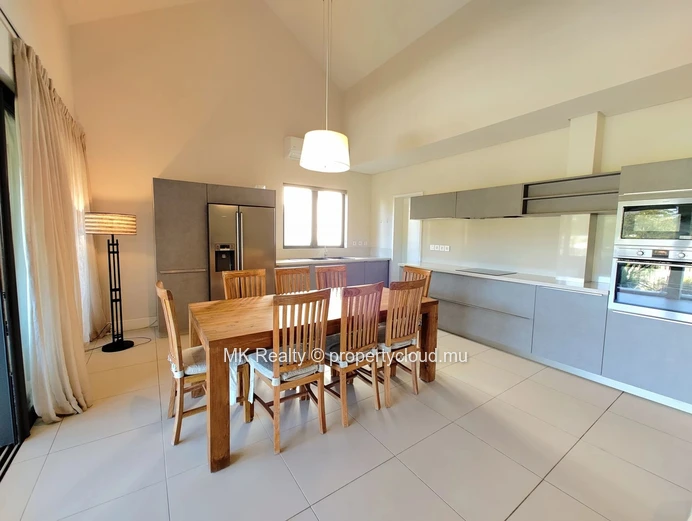 Appartement À Vendre À Rivière Noire