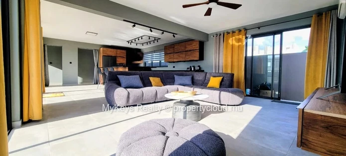 New Villa – Secure Residence – Sea & Mountain Views