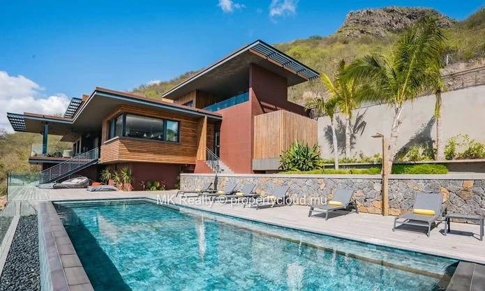 Villa For Sale In Rivière Noire
