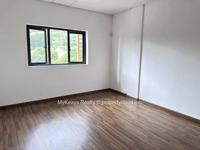 Offices for rent in Tamarin