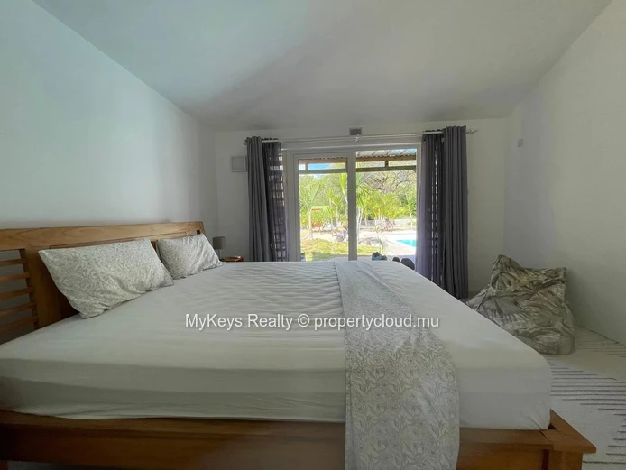 4 Bedroom Villa - Independent Studio
