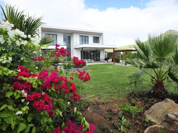 5 Bedroom Villa