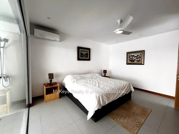 Contemporary Villa – Large Garden – Pet Friendly  – Exceptional Natural Light