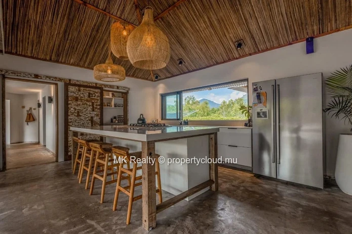 Villa For Sale In Black River