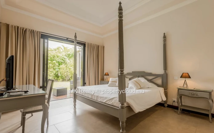 Villa For Sale In Tamarin