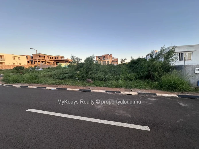 Land for sale in Albion