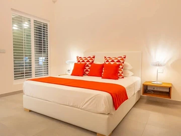5 Bedroom Villa