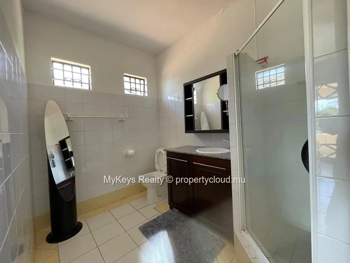 Spacious Villa For Rent - Pet Friendly