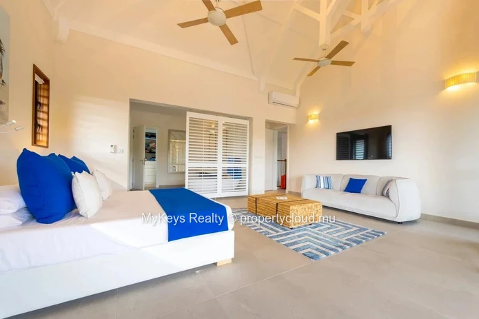 Direct Sea Access - Prestigious Marina