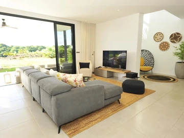 5 Bedroom Villa