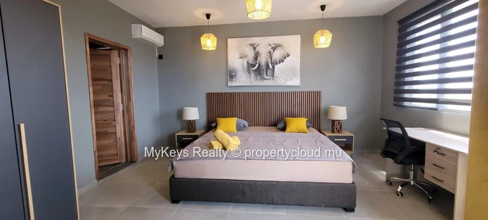 New Villa – Secure Residence – Sea & Mountain Views