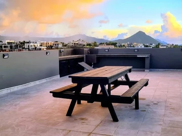 4 Bedroom Villa
