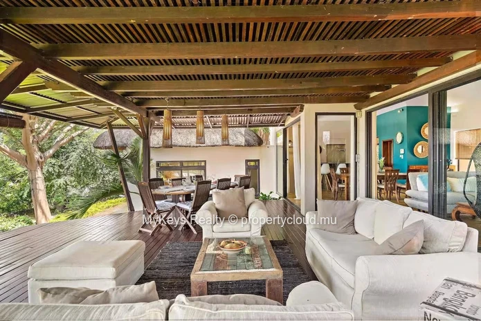 Exceptional 5-Bedroom Villa With Pool, Sea & Mountain Views